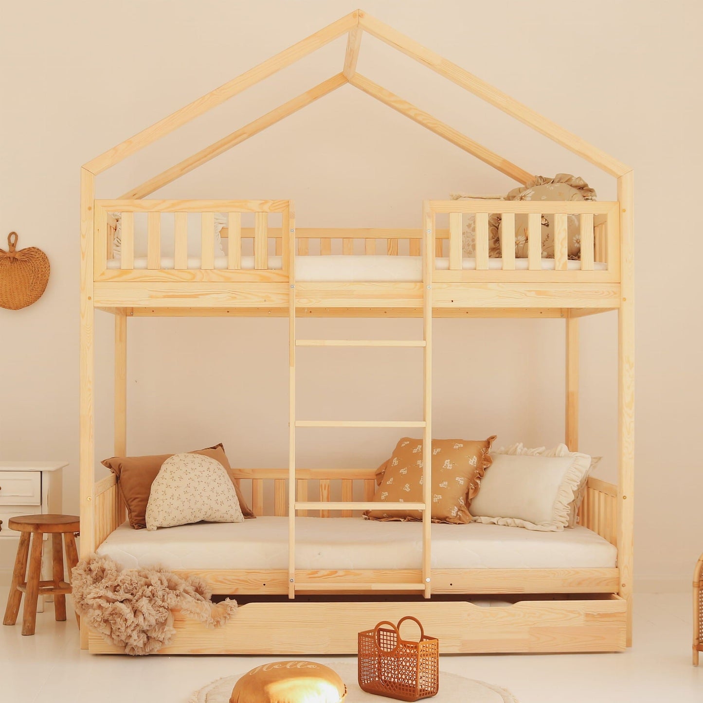 Κουκέτα σπιτάκι Housebed Plus με πλακέ κάγκελο με συρτάρι 190χ90 φυσικό (Δώρο 10% έκπτωση στο Στρώμα)