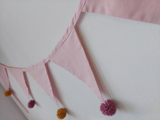 Γιρλάντα σημαιάκια πον πον